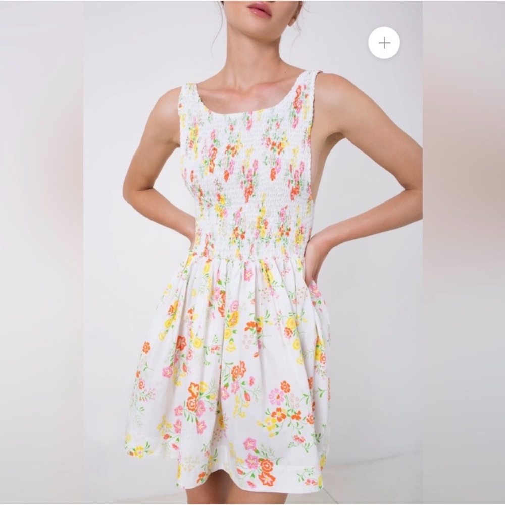 S/W/F Garden Party floral print smocked low-back mini dress - size small